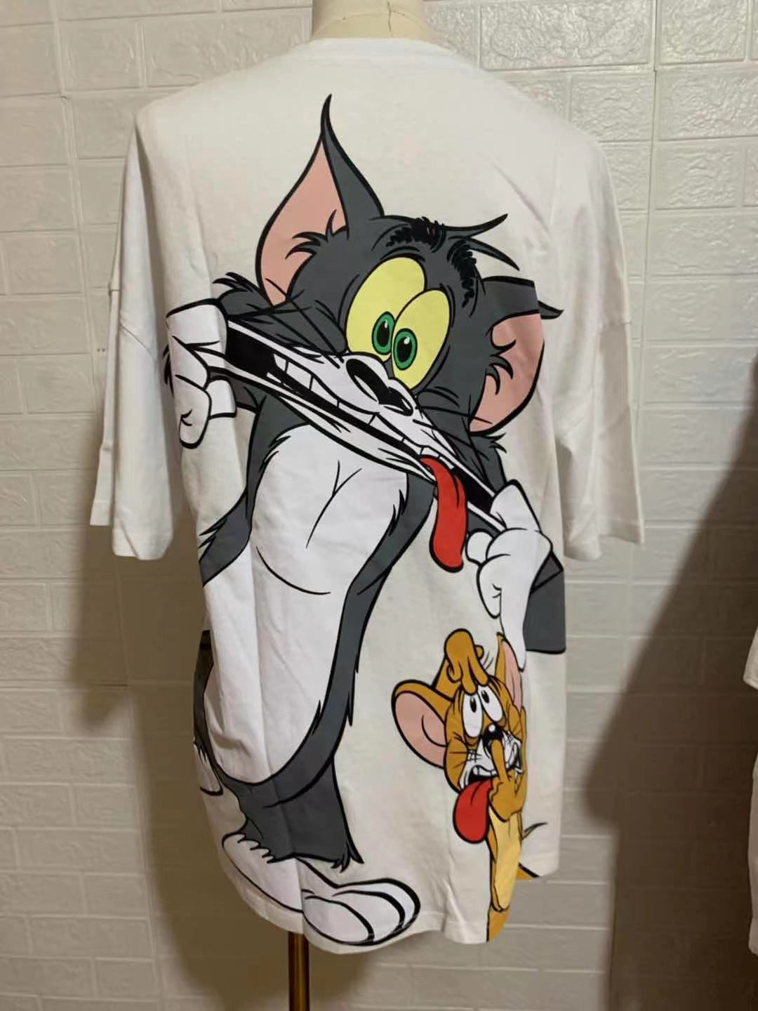 T-SHIRT