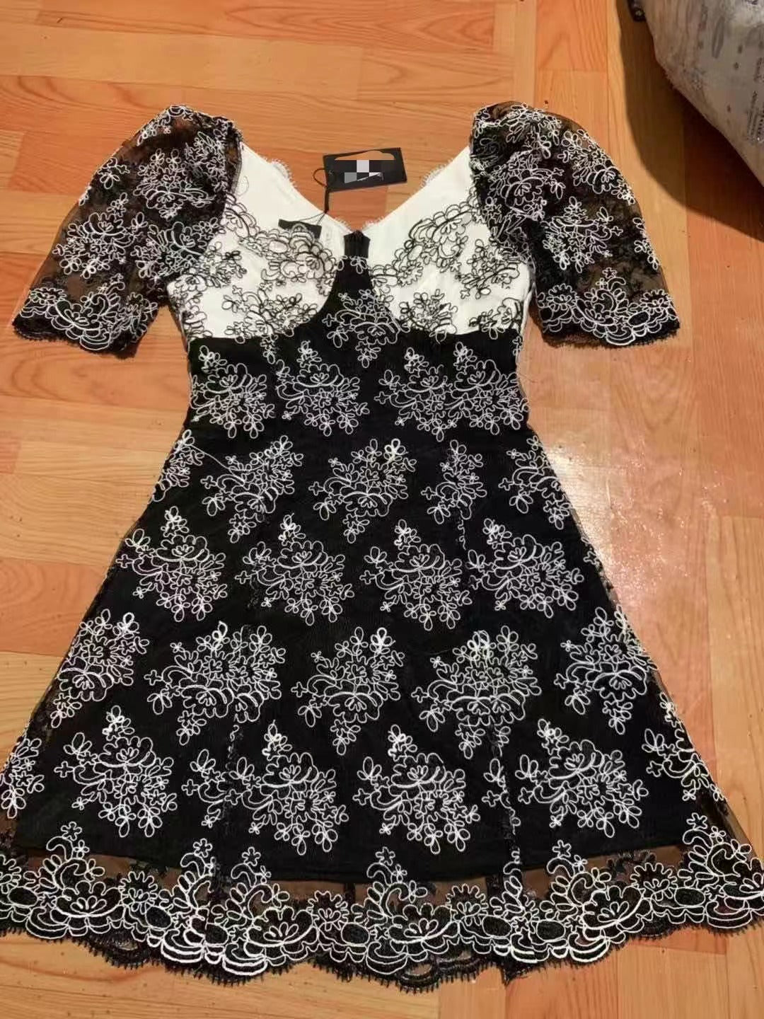 DRESS LACE DRESS