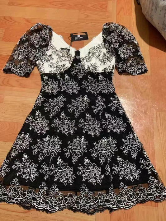DRESS LACE DRESS