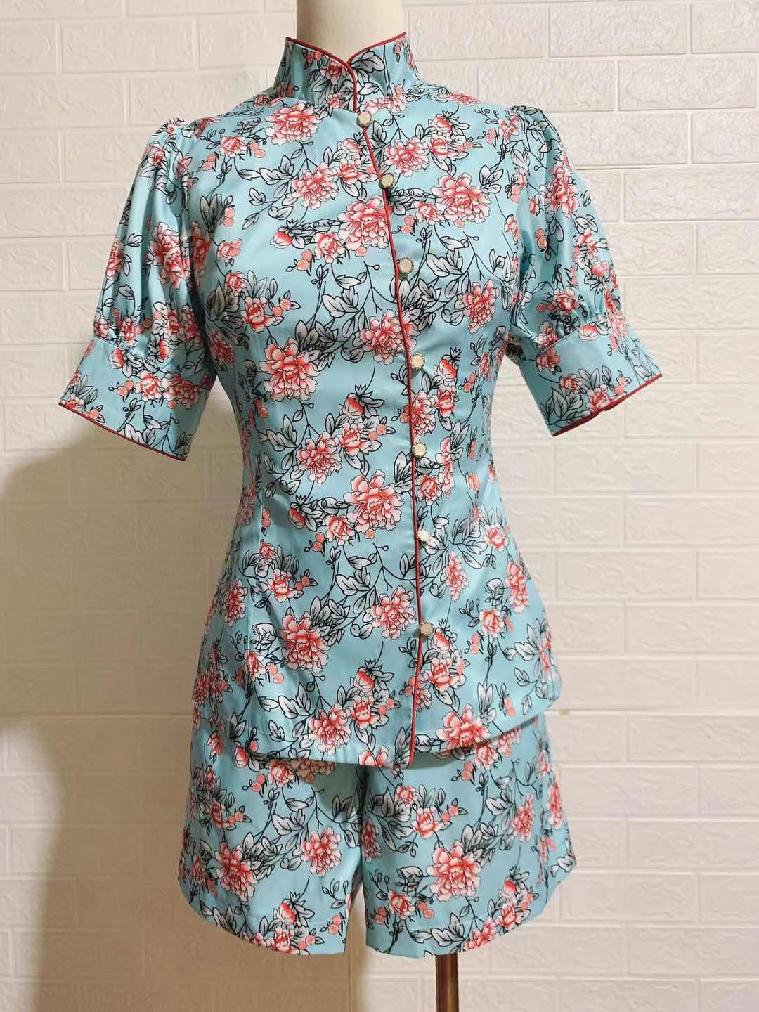 ONE SET PRINTING FLOWERS SHORT SLEEVES SHORT PANTS