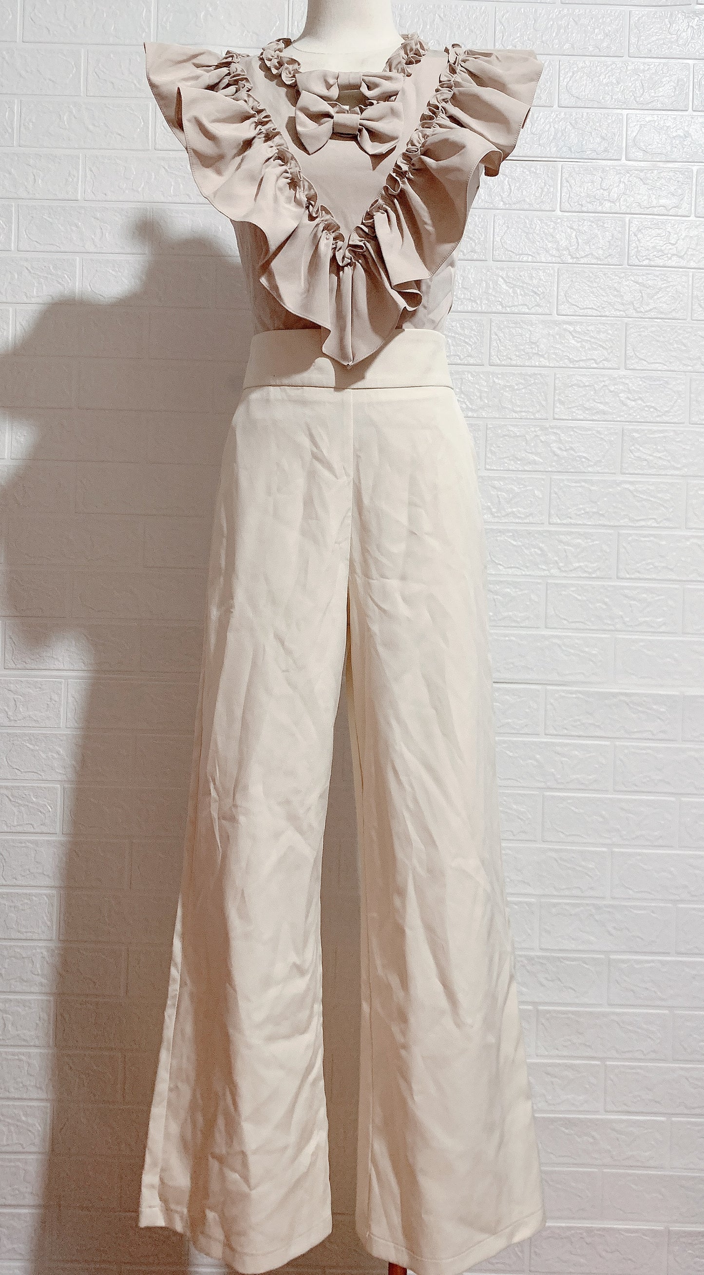 ONE SET TOP AND LONG PANTS