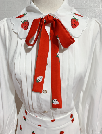 ONE SET EMBROIDERY TOP AND PRINTING PANTS